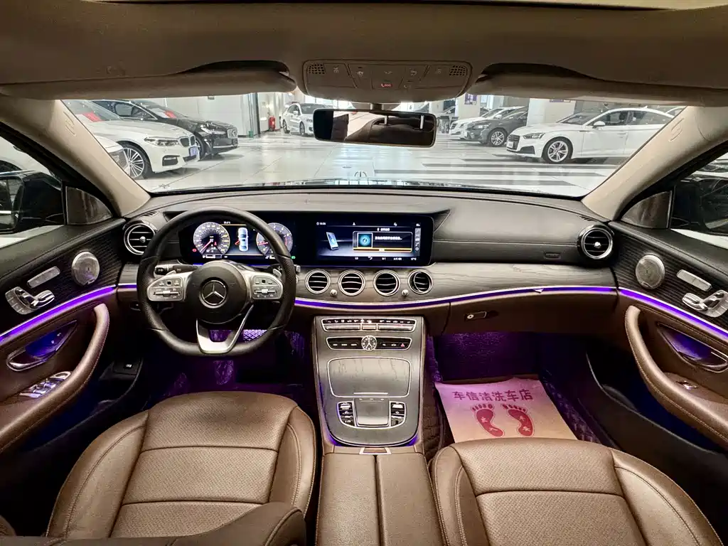 Mercedes-Benz E-Class 2019 — фото 18