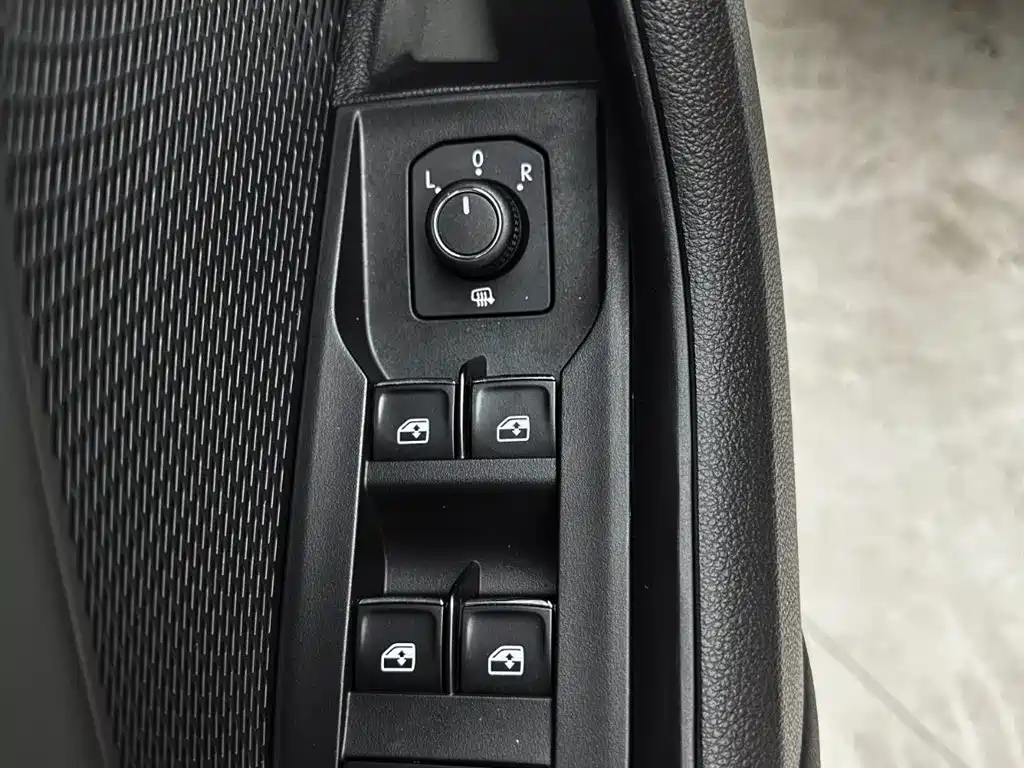 Skoda Octavia 2024 — фото 16