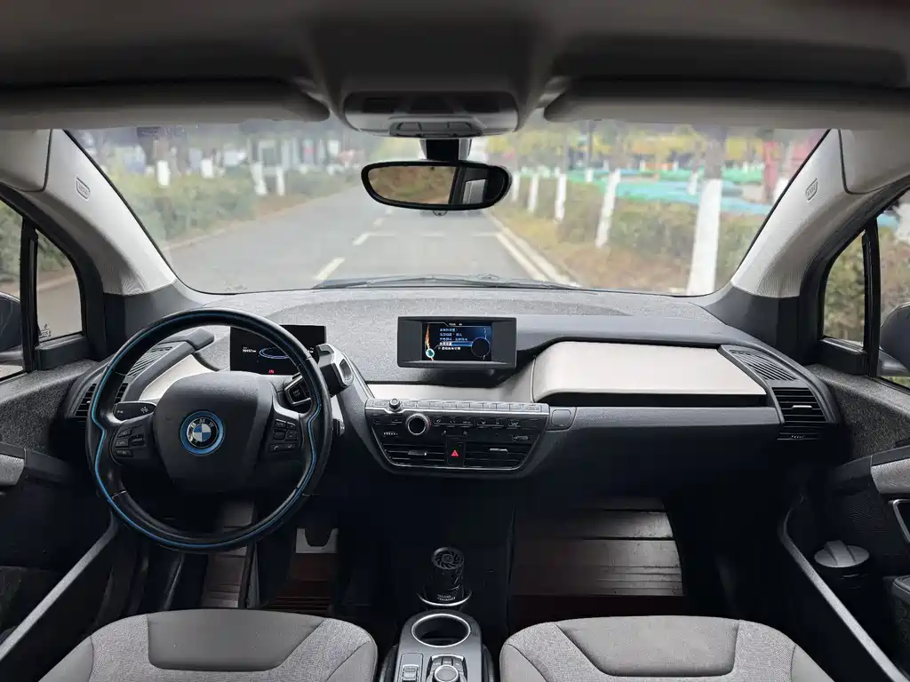BMW i3 2016 — фото 17