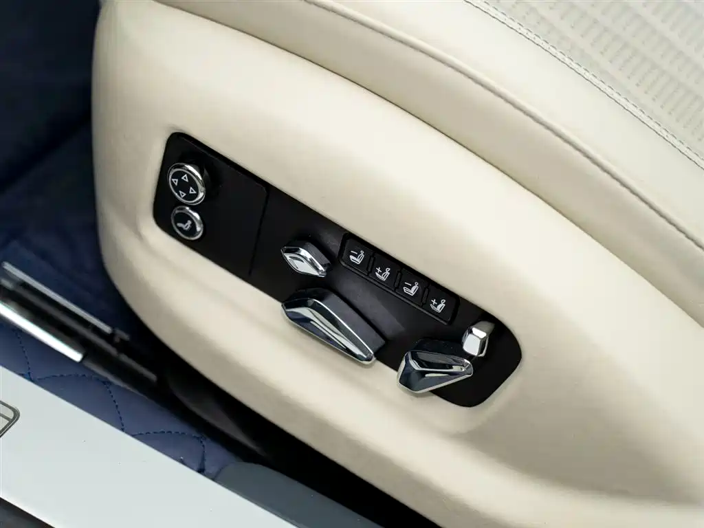 Bentley Flying Spur 2020 — фото 11