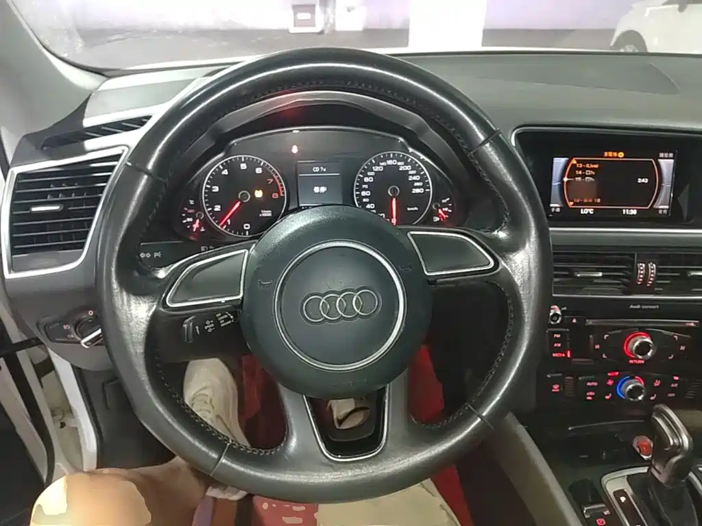 Audi Q5 2017 — фото 11
