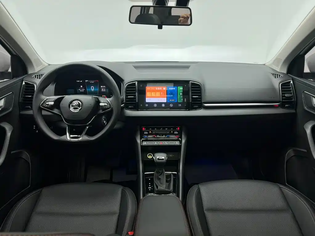 Skoda Karoq 2023 — фото 12