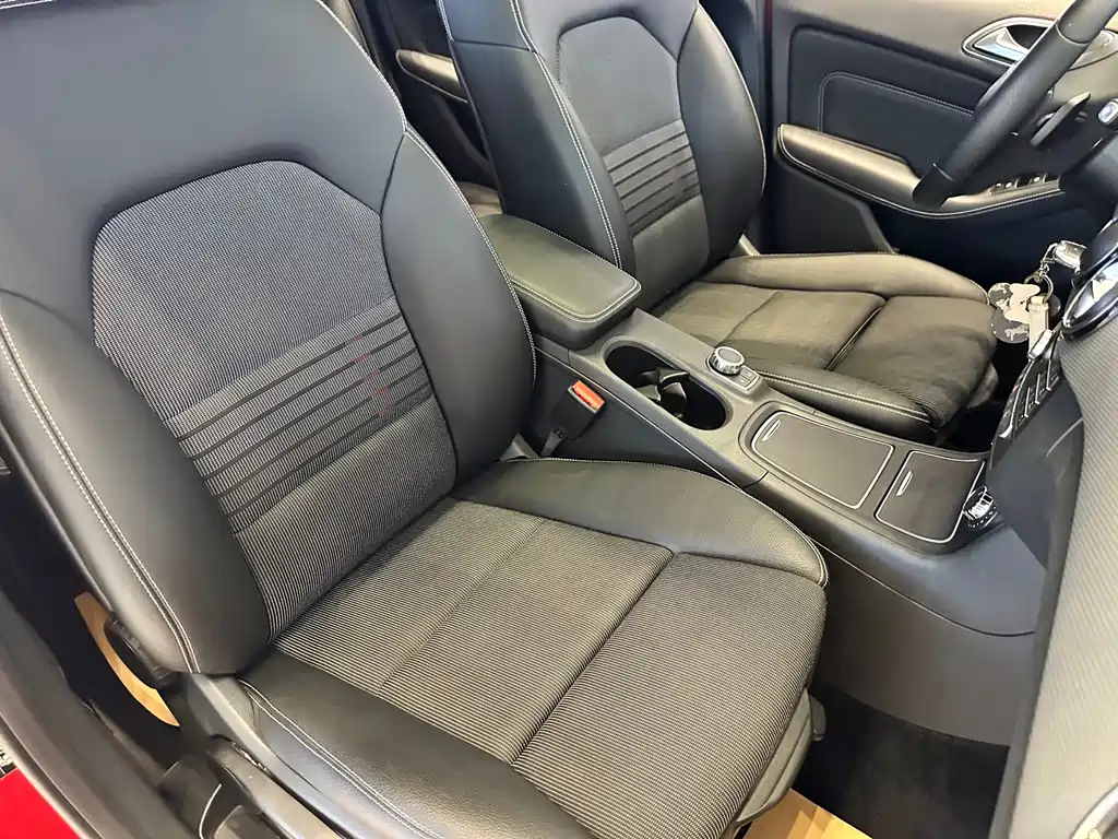 Mercedes-Benz B-Class 2016 — фото 13