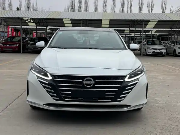 Nissan Teana 2022