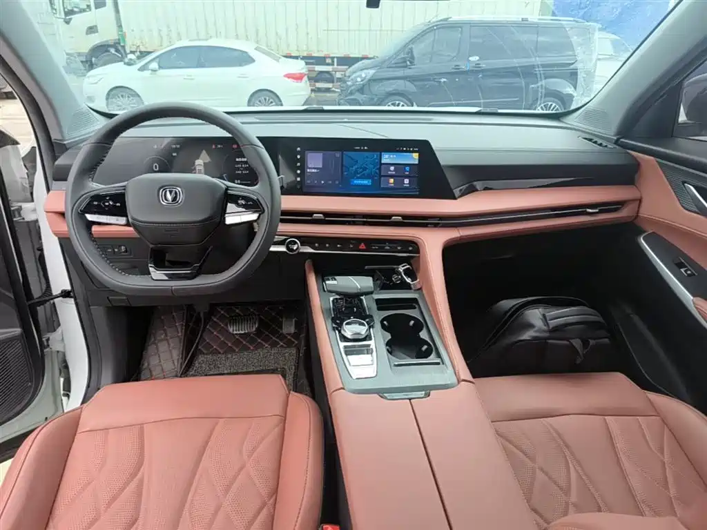 Changan CS75 PLUS 2024 — фото 10