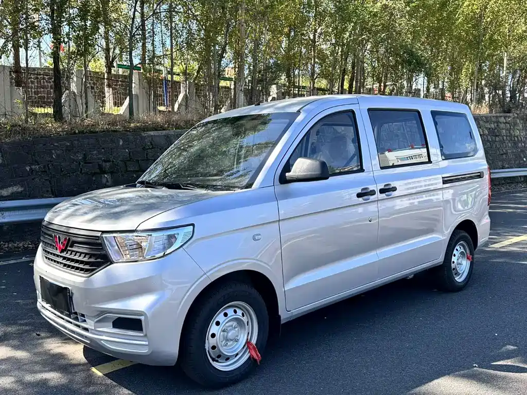 Wuling Hongguang V 2025