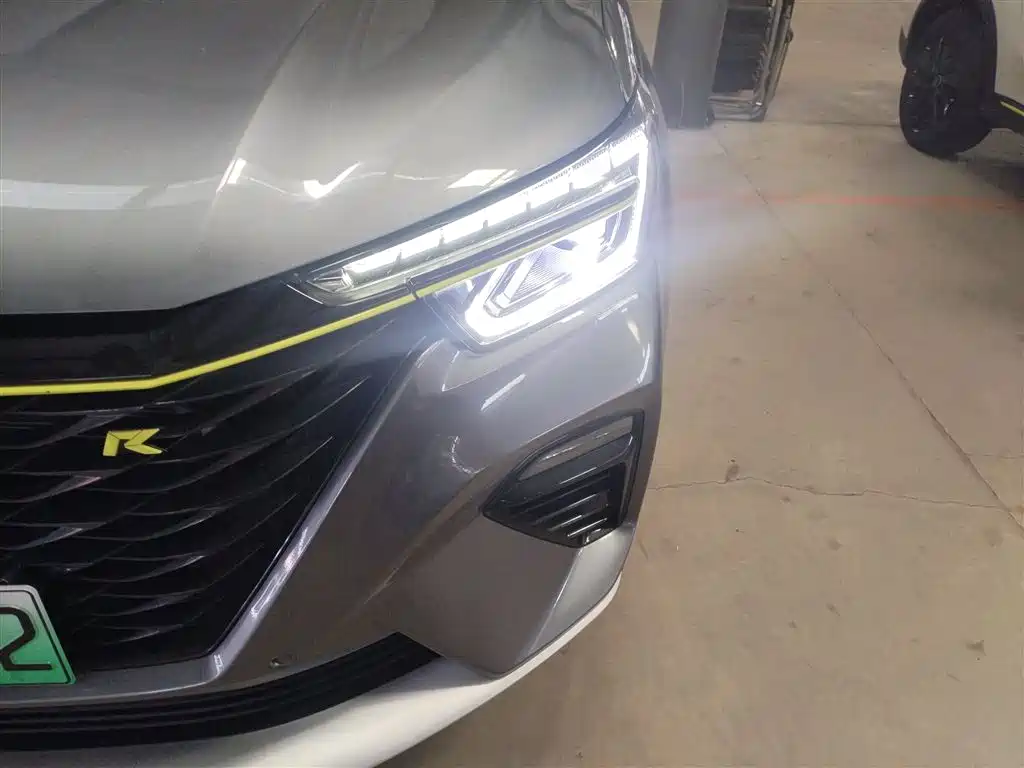 Roewe RX5 New Energy 2021 — фото 24