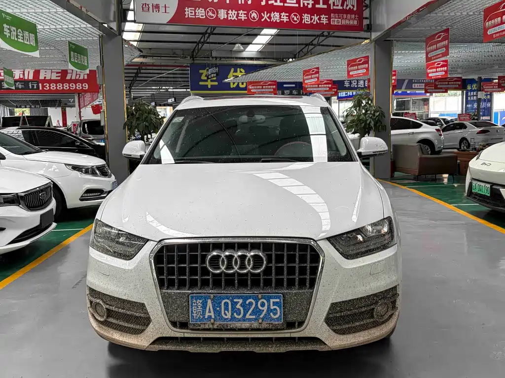 Audi Q3 2014
