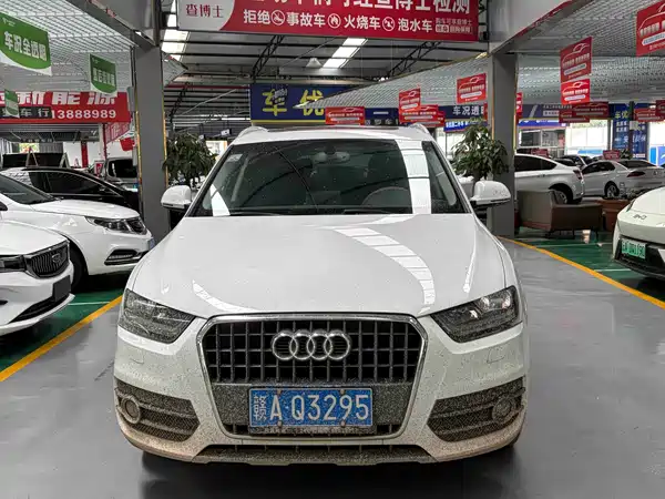 Audi Q3 2014