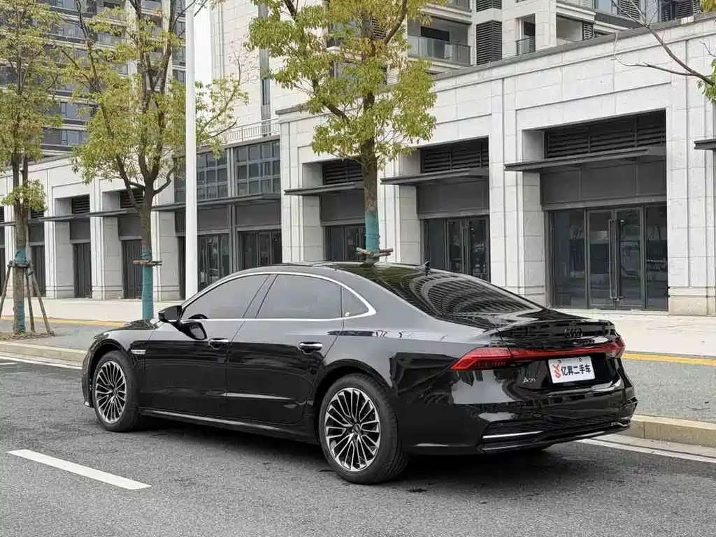 Audi A7L 2024 — фото 5