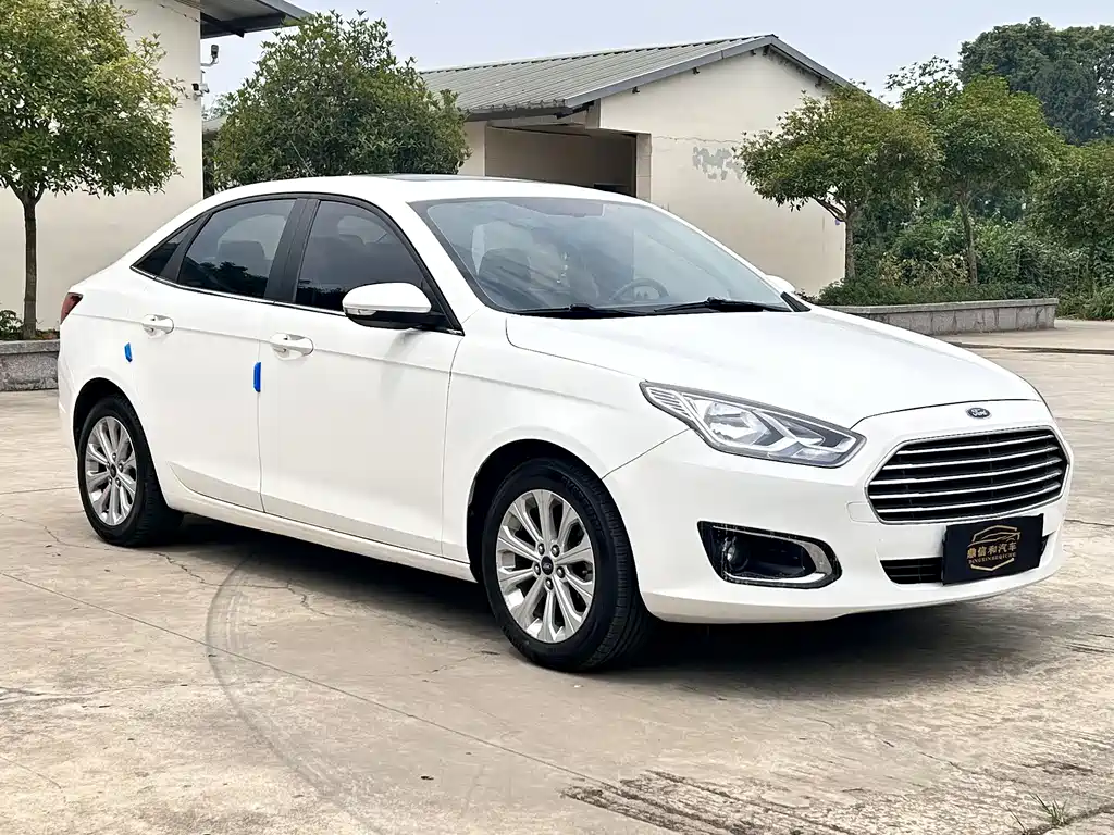 Ford Escort 2016