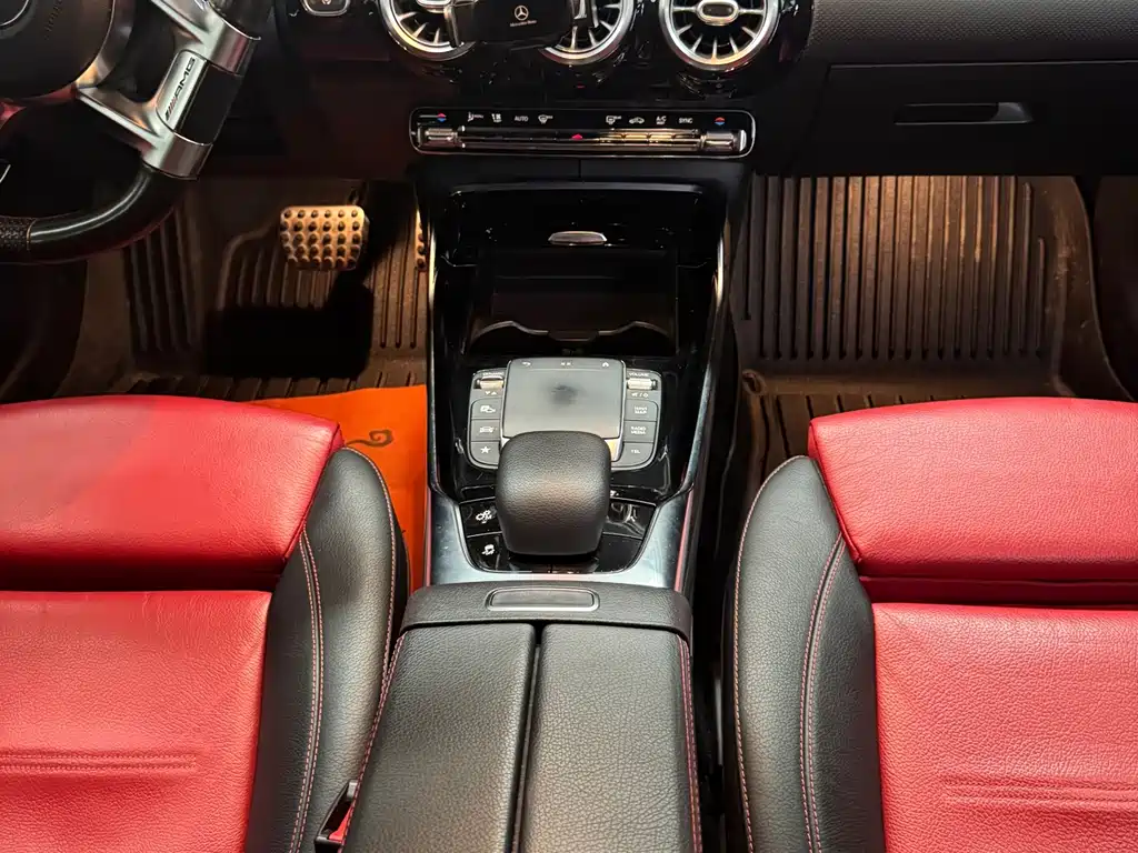Mercedes-Benz A-Class AMG 2020 — фото 9
