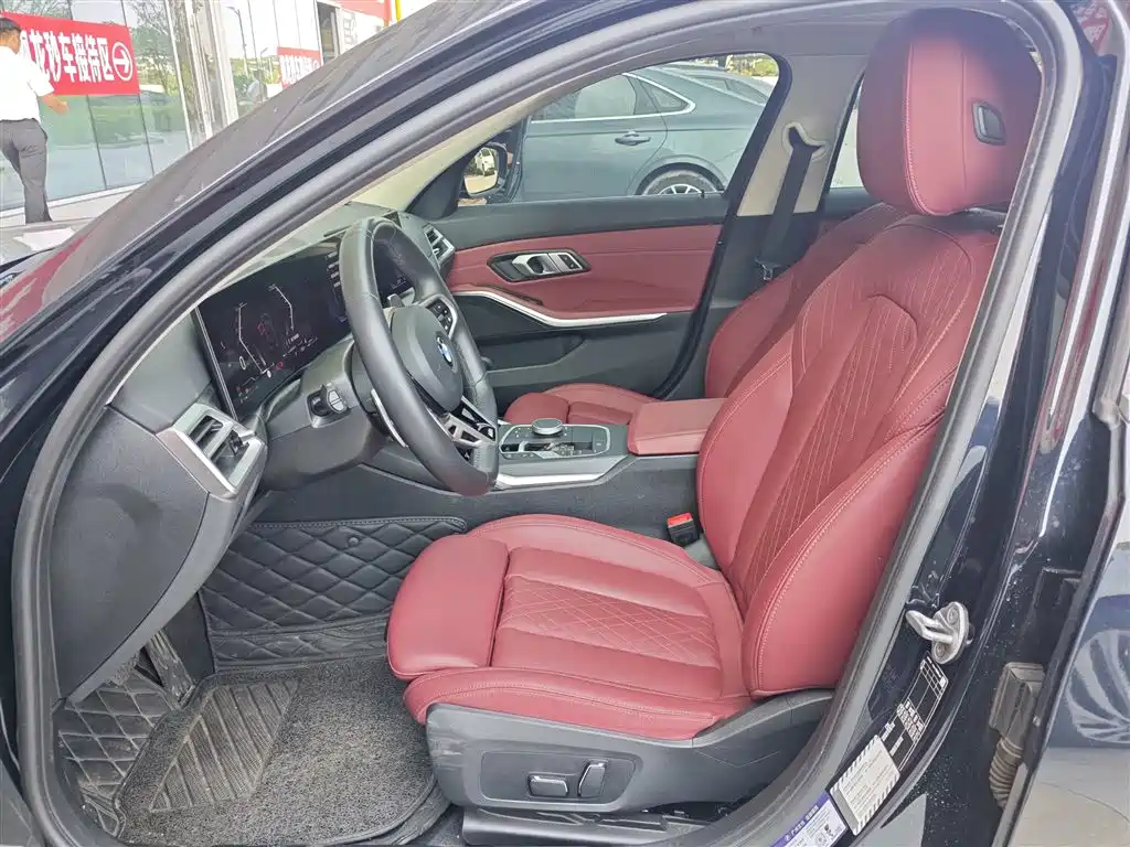 BMW 3 Series 2025