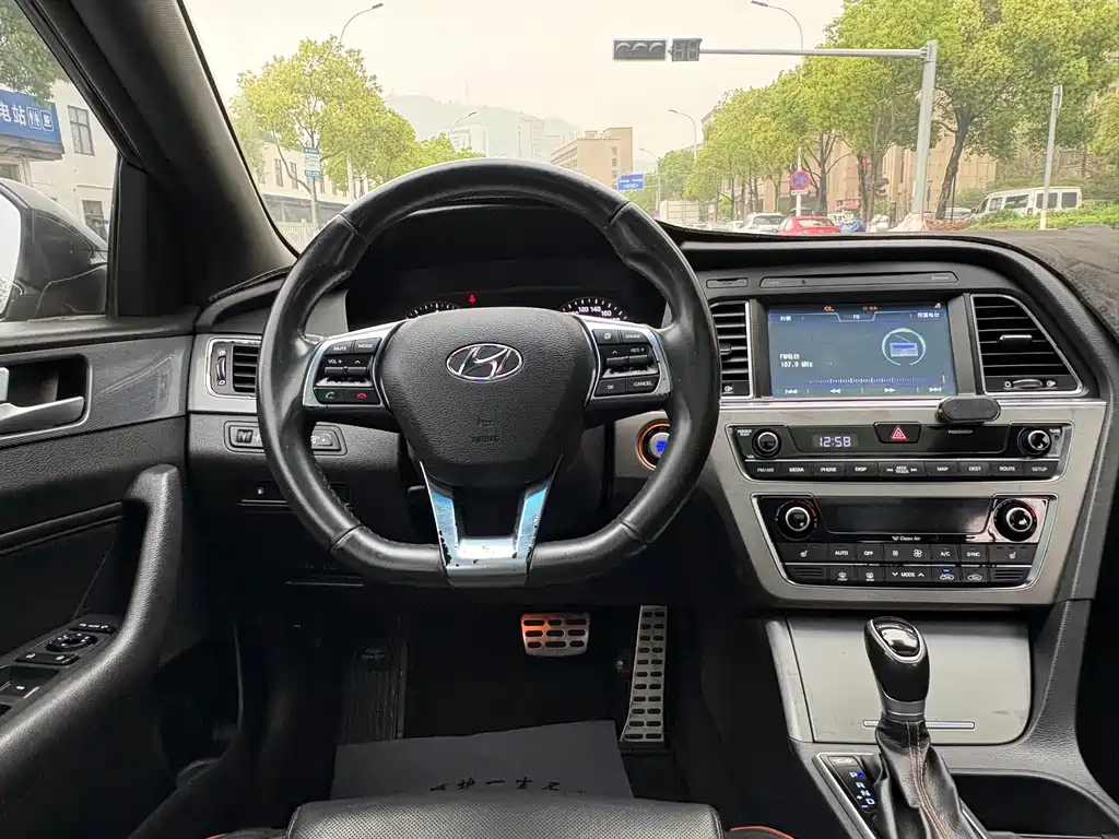 Hyundai Sonata 2016 — фото 13