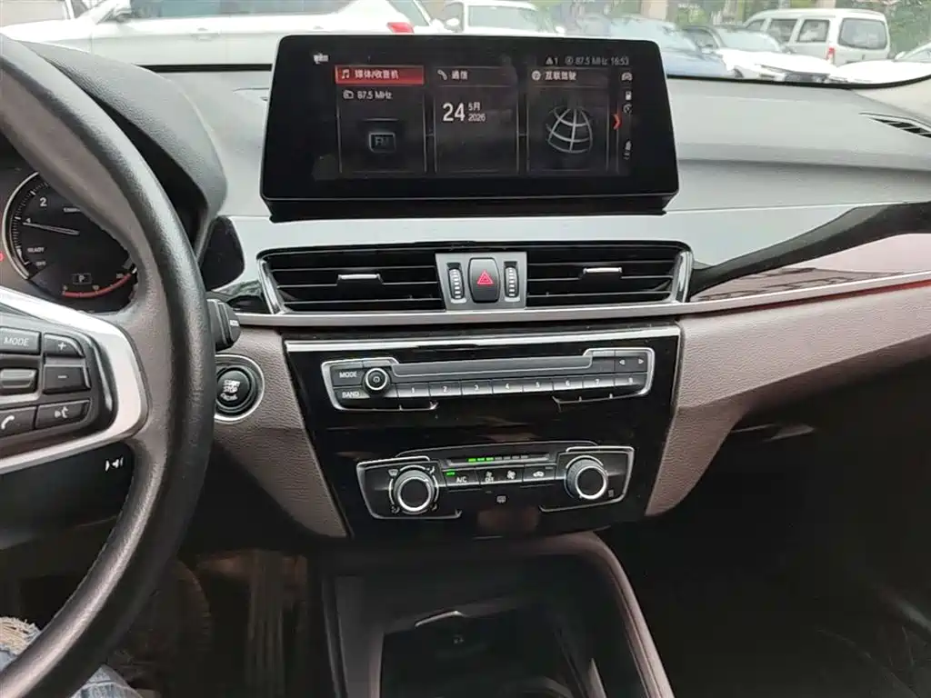 BMW X1 2022 — фото 13