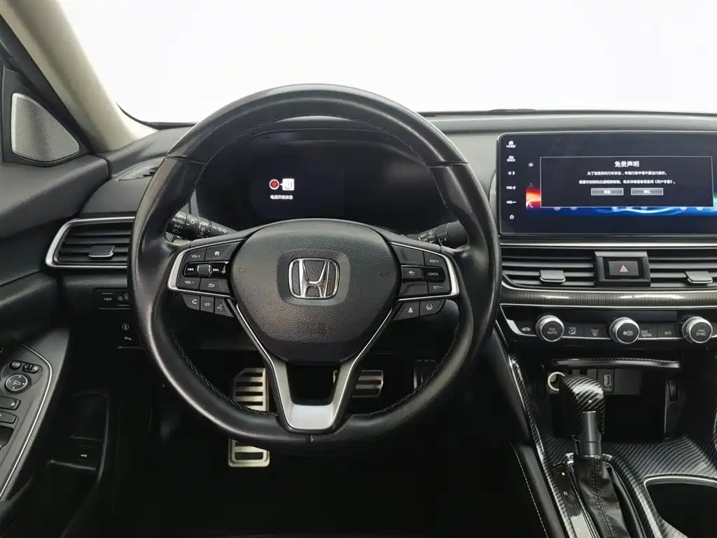 Honda Accord 2022 — фото 11