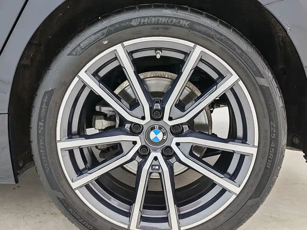 BMW 3 Series 2022 — фото 17