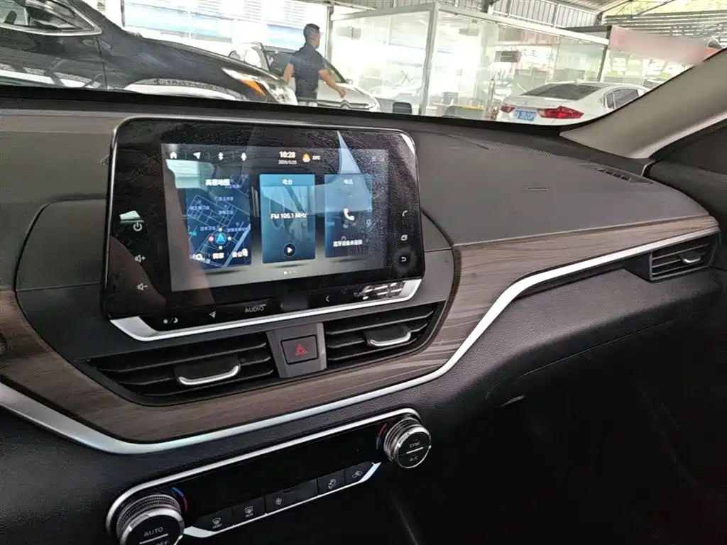 Nissan Teana 2022 — фото 10