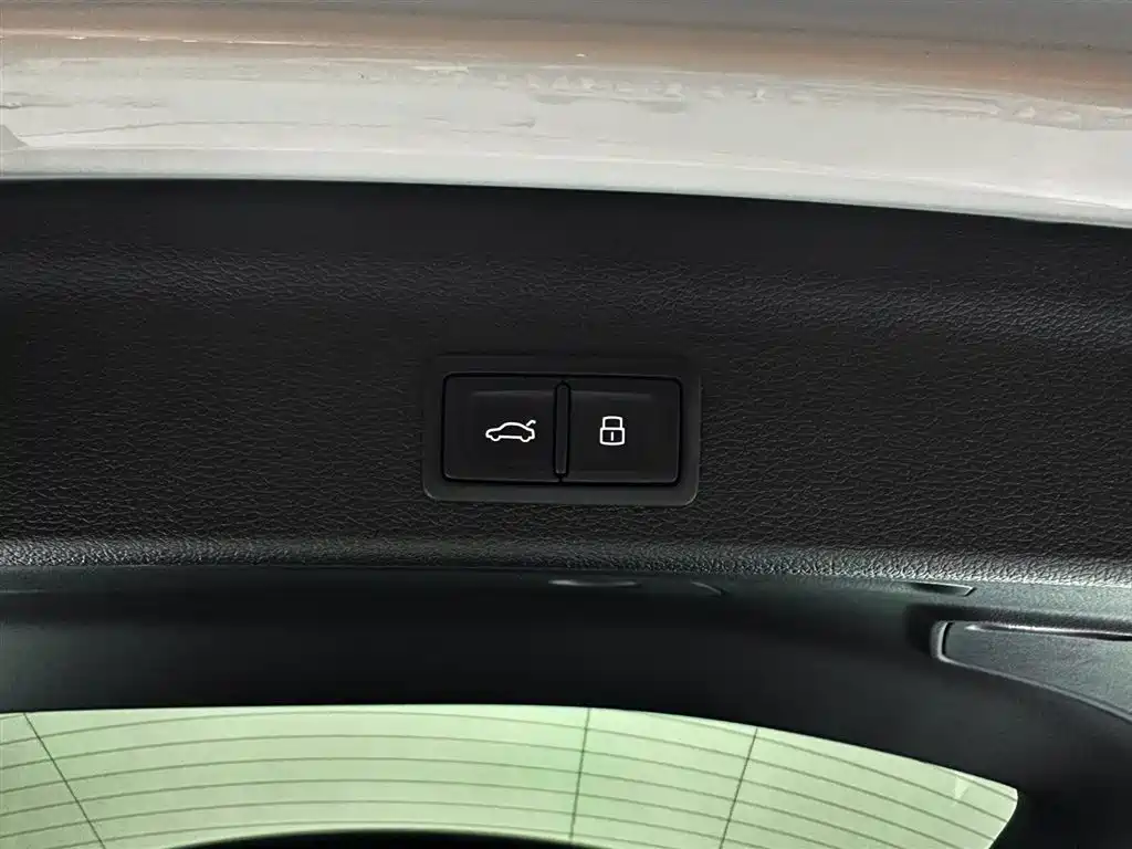 Audi Q3 2023 — фото 18