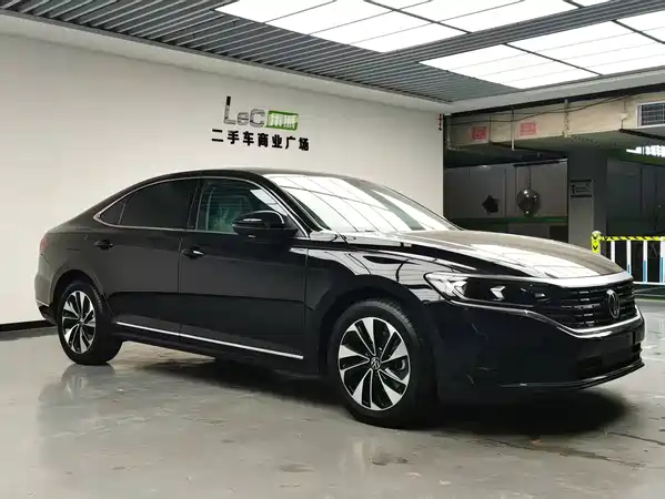 Volkswagen Passat 2022