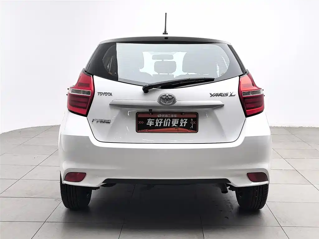 Toyota Yaris L 2018 — фото 4