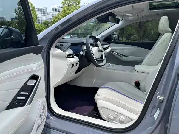 Geely Xingrui 2023