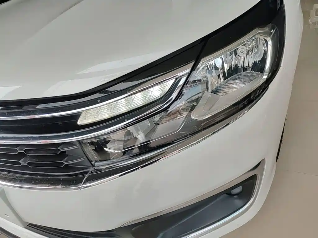 Citroën C4L 2017 — фото 24