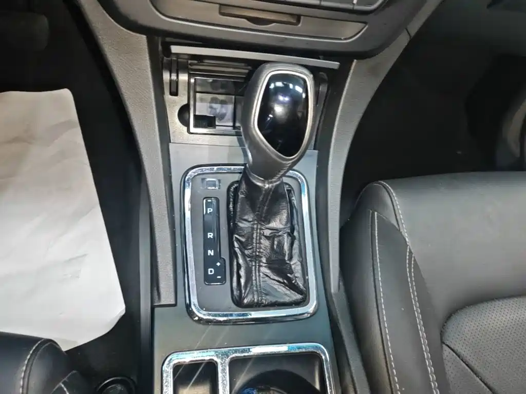 Geely Emgrand 2018 — фото 14