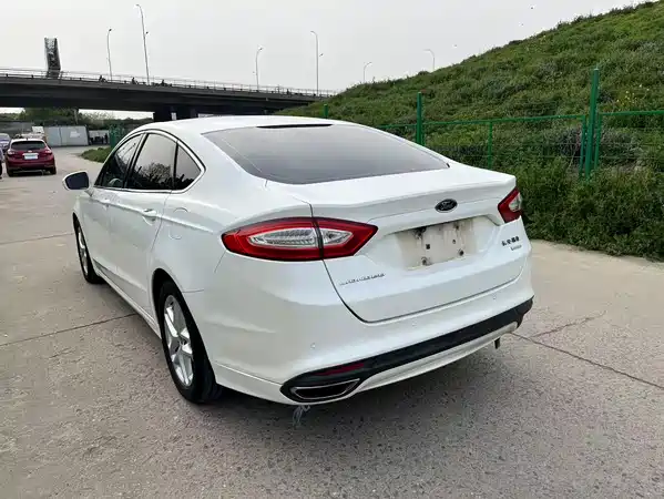 Ford Mondeo 2013