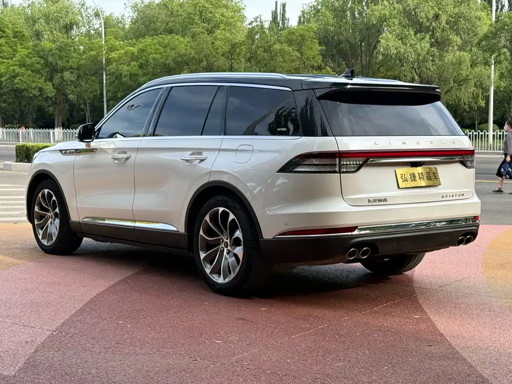 Lincoln Aviator 2021 — фото 7