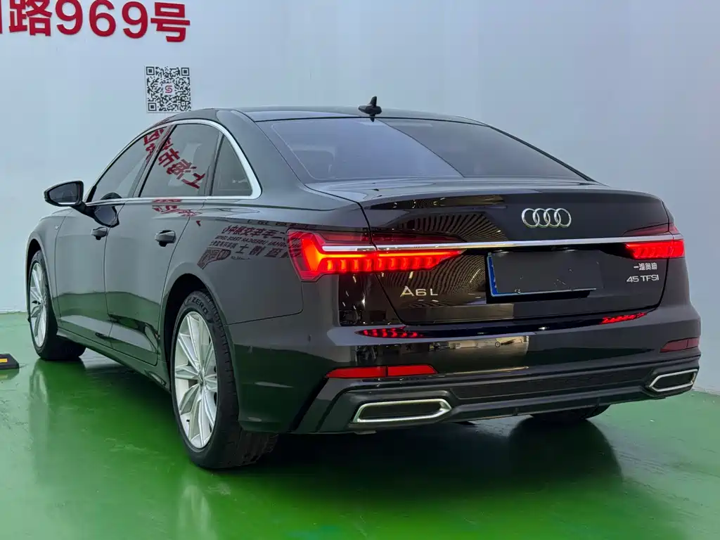 Audi A6L 2021 — фото 27
