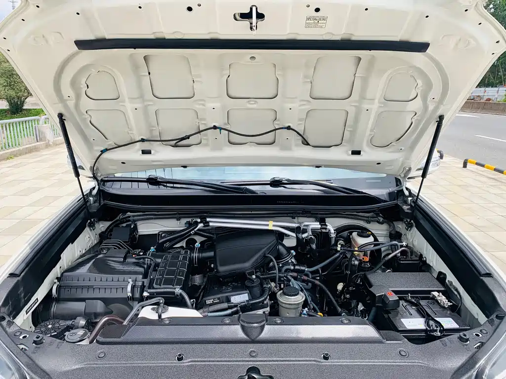 Toyota Prado 2015 — фото 16