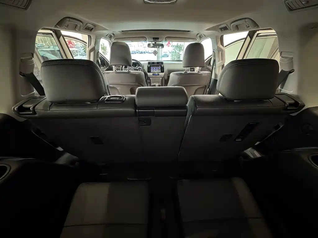 Toyota Prado 2019 — фото 12