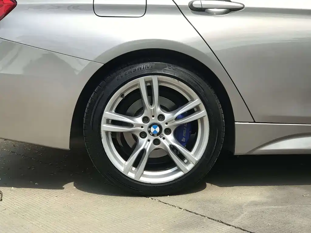 BMW 3 Series 2015 — фото 16