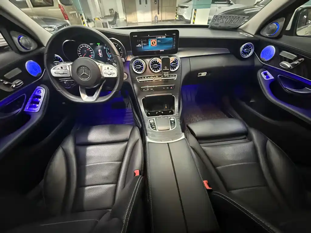 Mercedes-Benz C-Class 2019 — фото 10