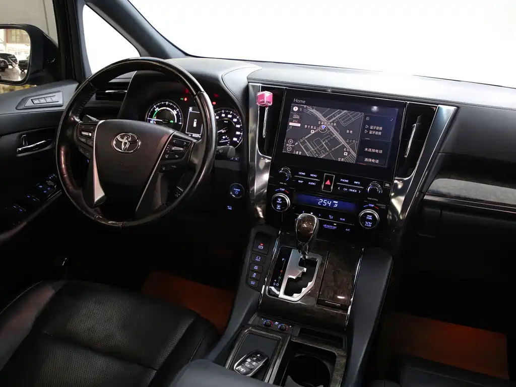 Toyota Vellfire 2021 — фото 12