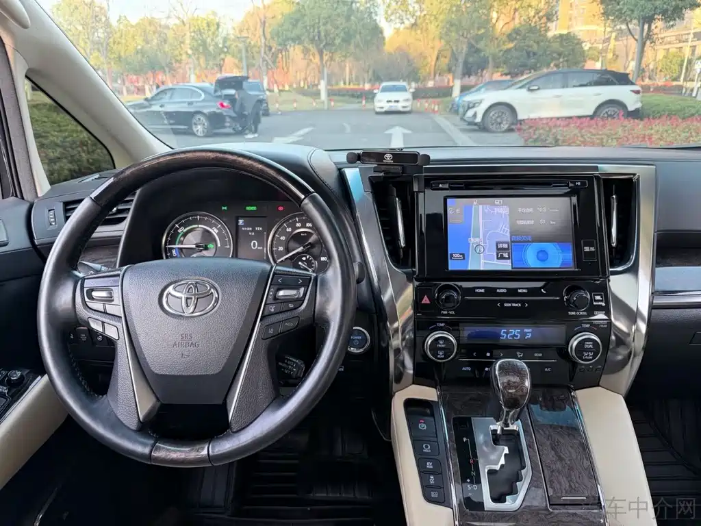 Toyota Vellfire 2020 — фото 12