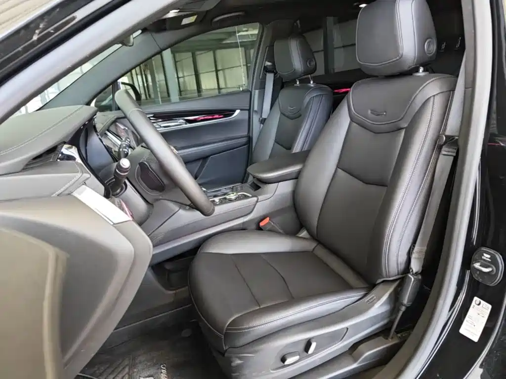 Cadillac XT5 2021 — фото 15