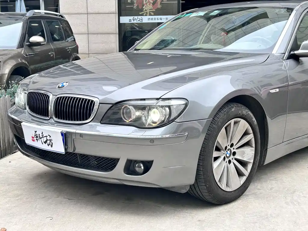 BMW 7 Series 2009 — фото 3
