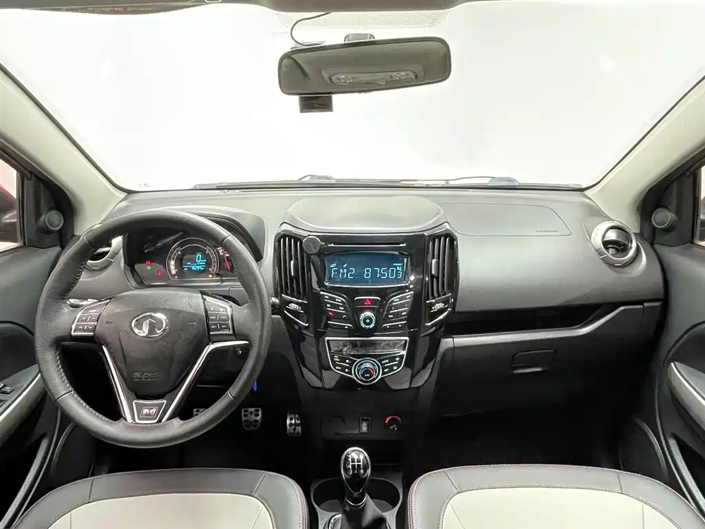 Great Wall M4 2015 — фото 16