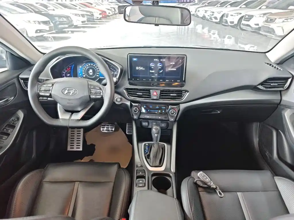 Hyundai Festa 2019 — фото 10
