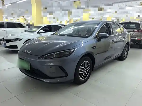 BYD Seal 05 DM-i 2025