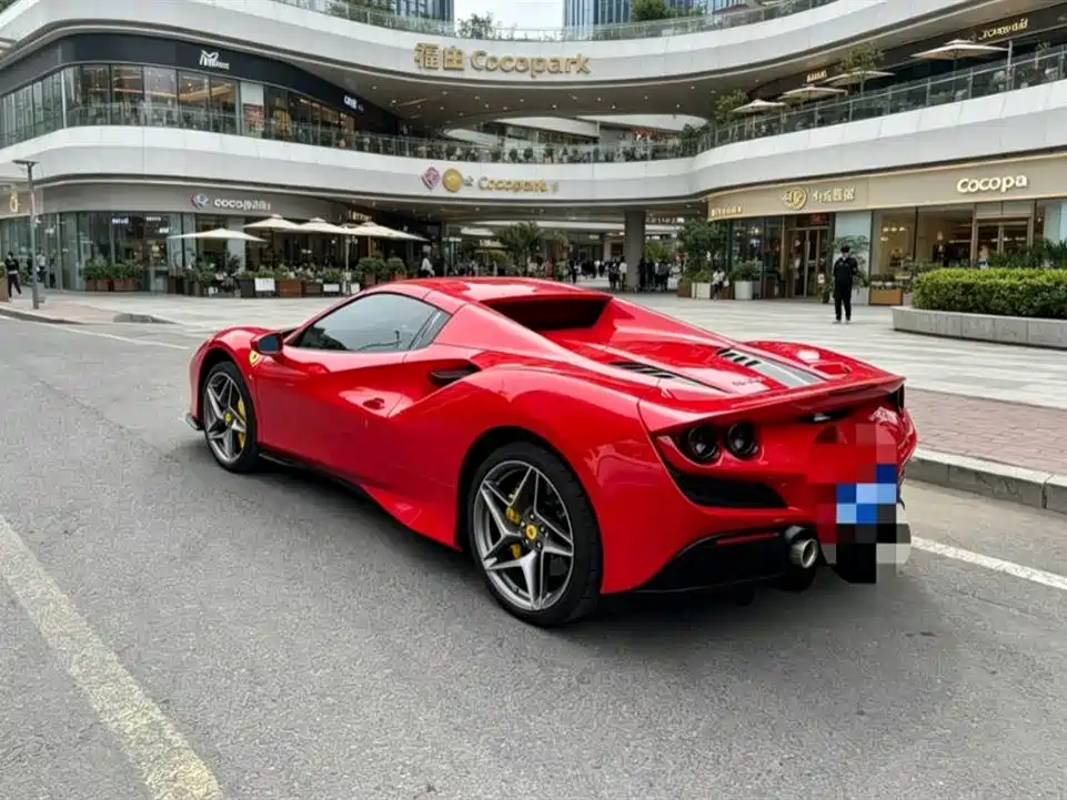 Ferrari F8 2020 — фото 2