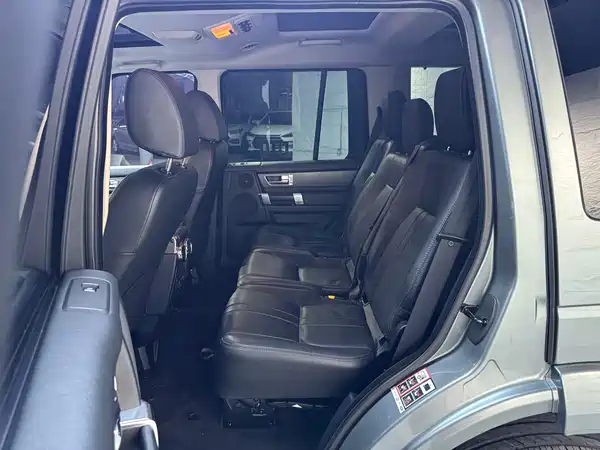 Land Rover Discovery 2016