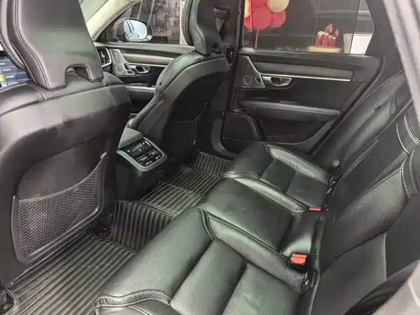 Volvo V90 2019