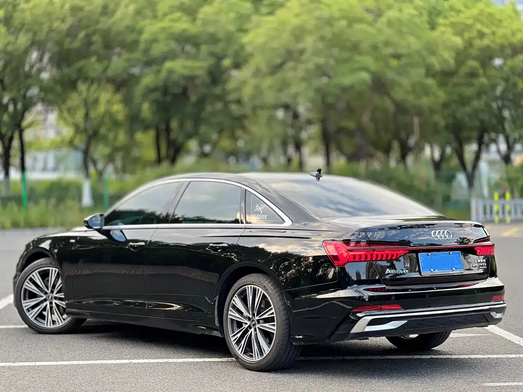 Audi A6L 2023 — фото 10