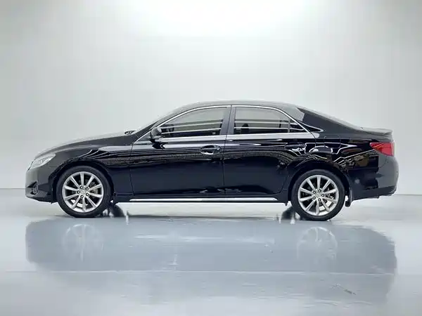 Toyota Reiz 2015