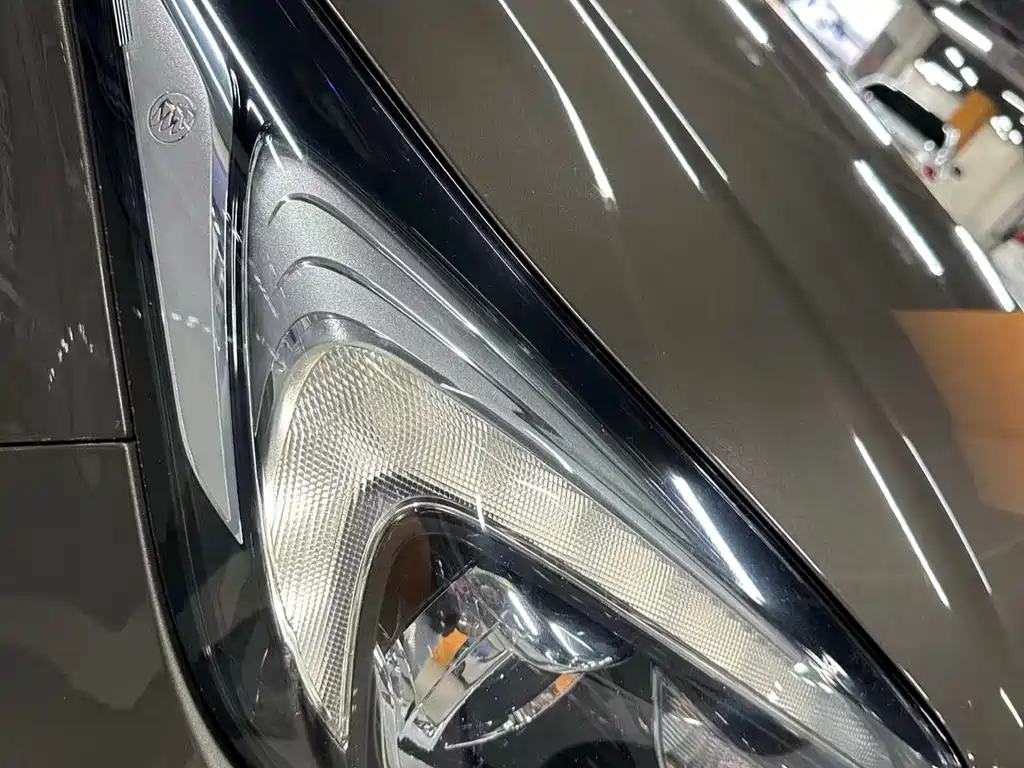 Buick Envision Plus 2018 — фото 15