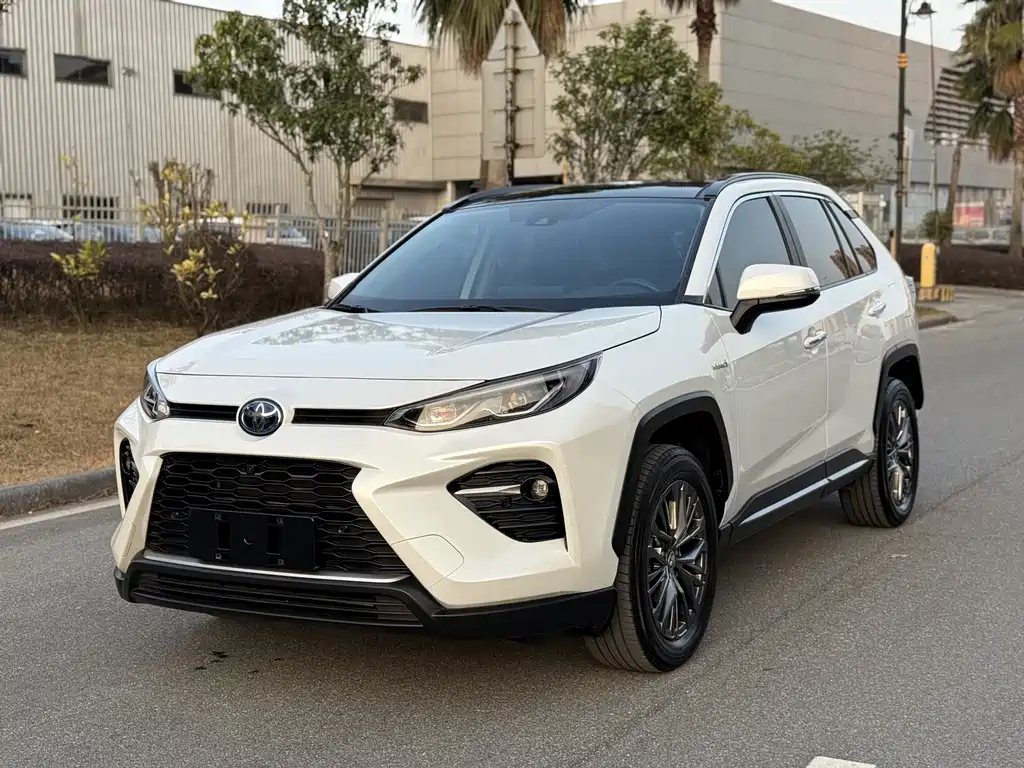 Toyota Wildlander 2023 — фото 1