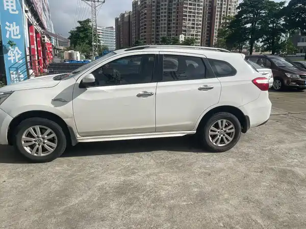 Venucia T70 2016